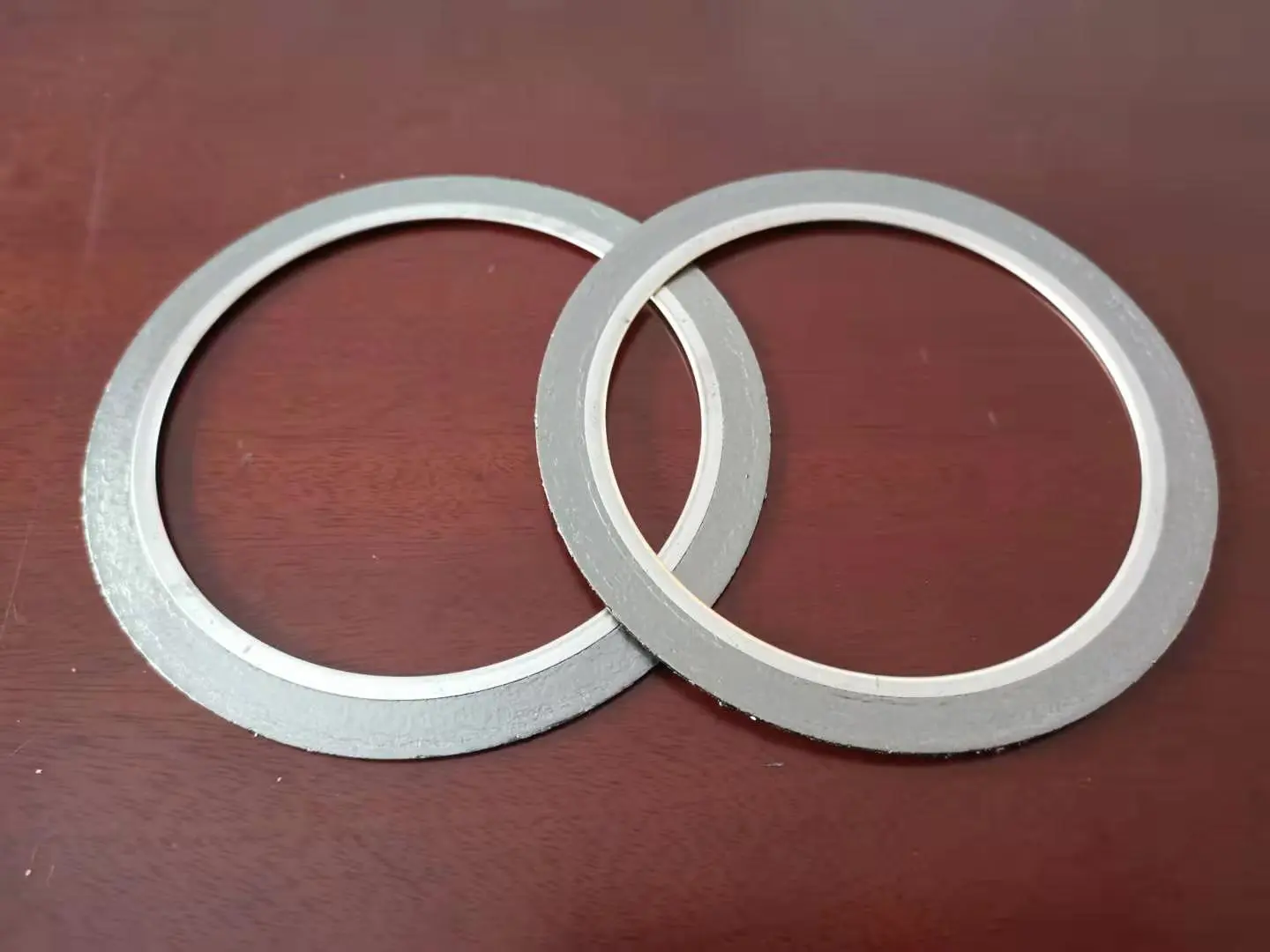  Прокладка выхлопной трубы