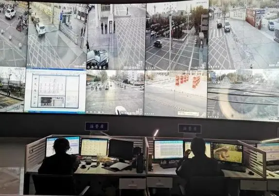 关注中国两会上的安防发展